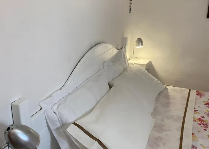 Centro Storico Flat 7 Mins From Port Daire *