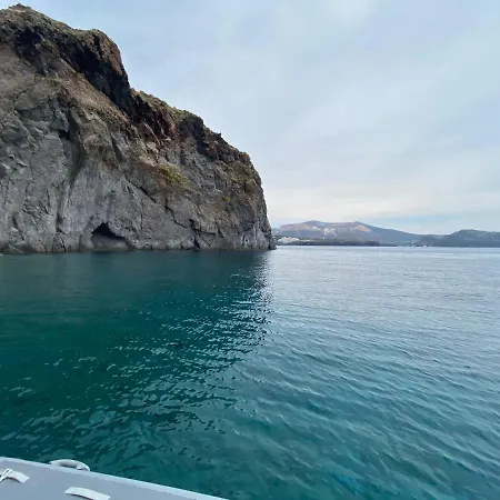 Centro Storico Flat 7 Mins From Port Appartement