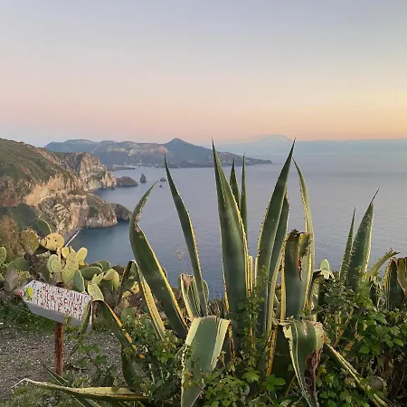 Centro Storico Flat 7 Mins From Port Apartment Lipari (Isola Lipari)