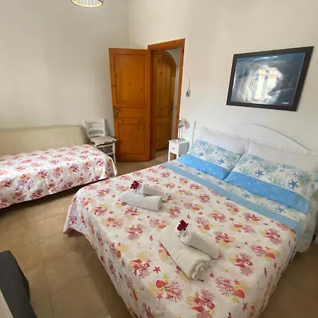 Apartment Centro Storico Flat 7 Mins From Port Lipari (Isola Lipari)