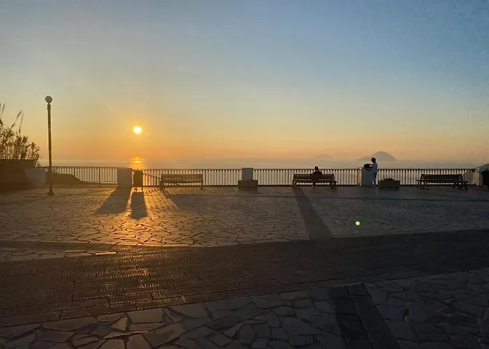 Centro Storico Flat 7 Mins From Port Apartment Lipari (Isola Lipari)