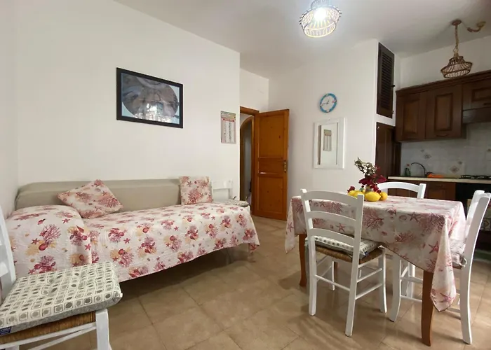 Centro Storico Flat 7 Mins From Port Apartamento Lipari (Isola Lipari)